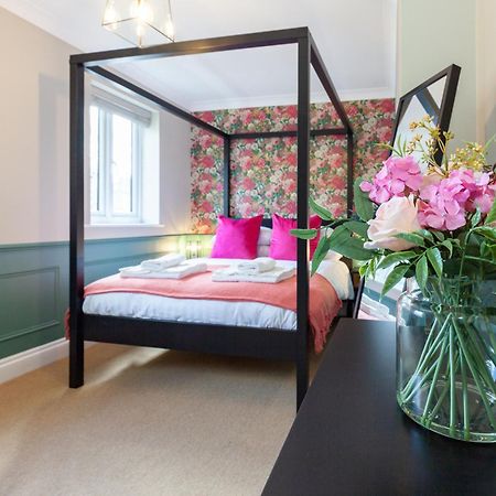 A Gem Nestled In The Heart Of Oxford With Parking! Apartamento Exterior foto