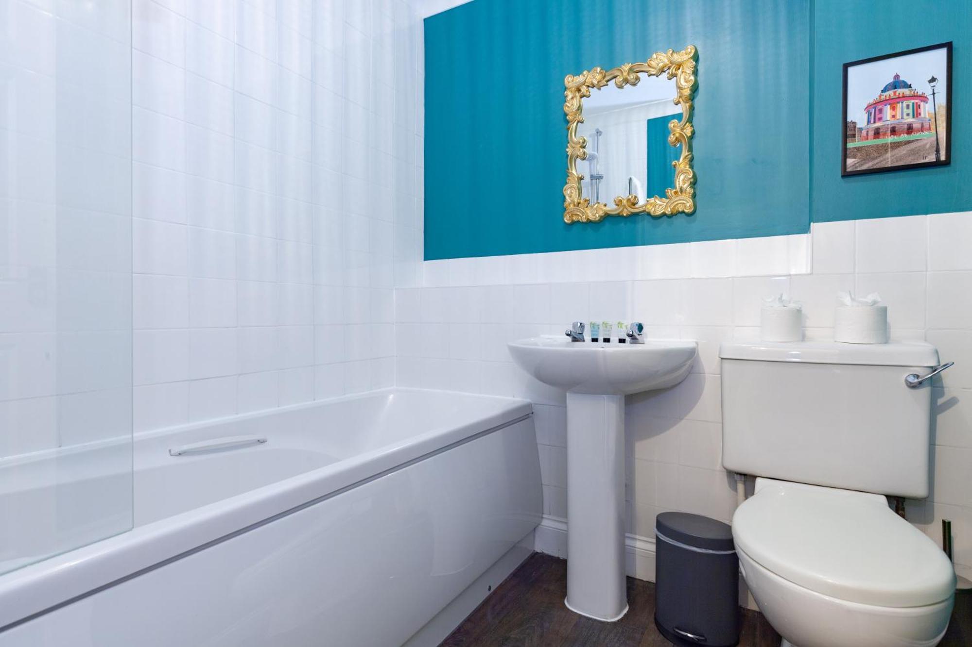 A Gem Nestled In The Heart Of Oxford With Parking! Apartamento Exterior foto