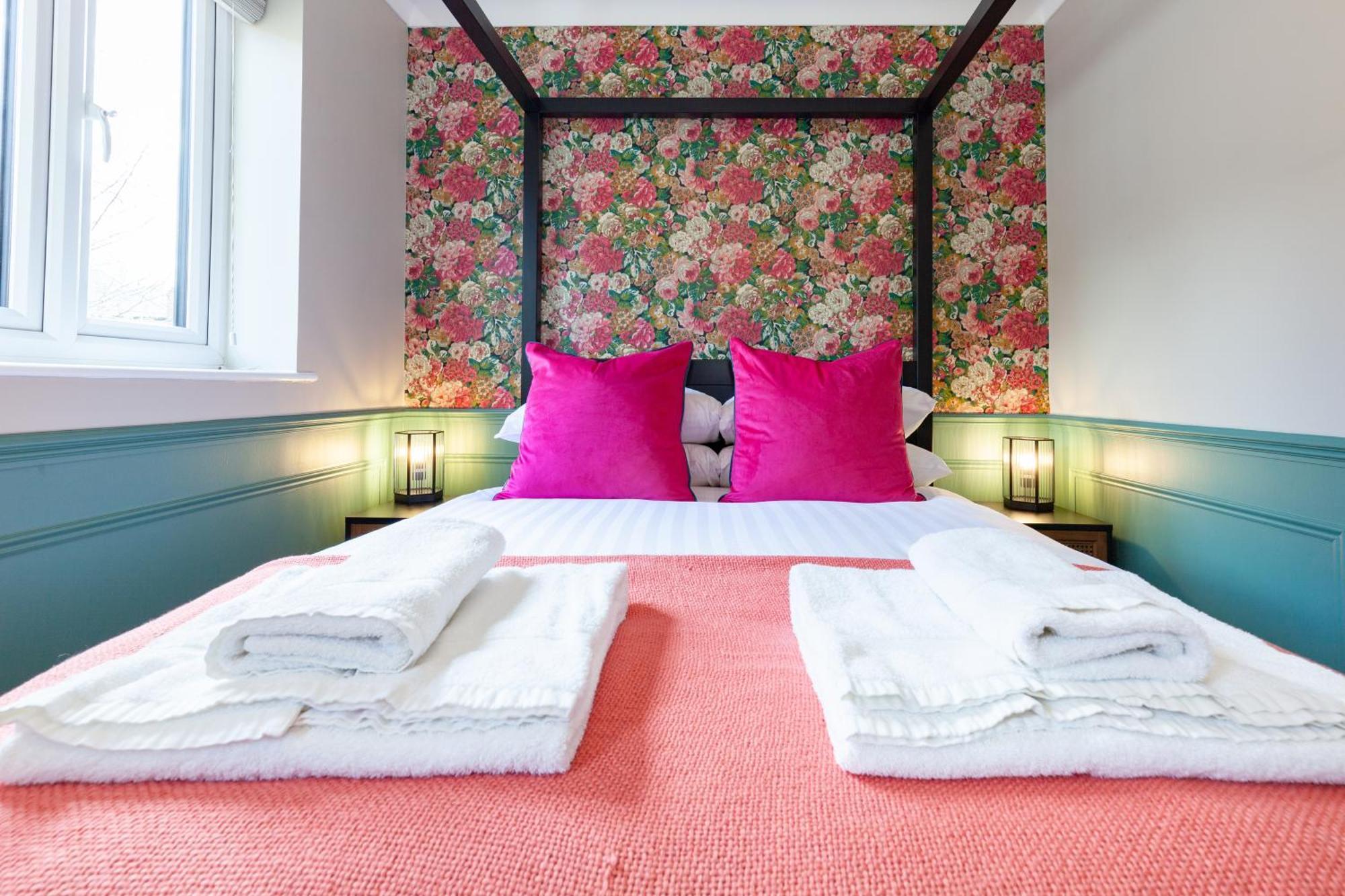 A Gem Nestled In The Heart Of Oxford With Parking! Apartamento Exterior foto
