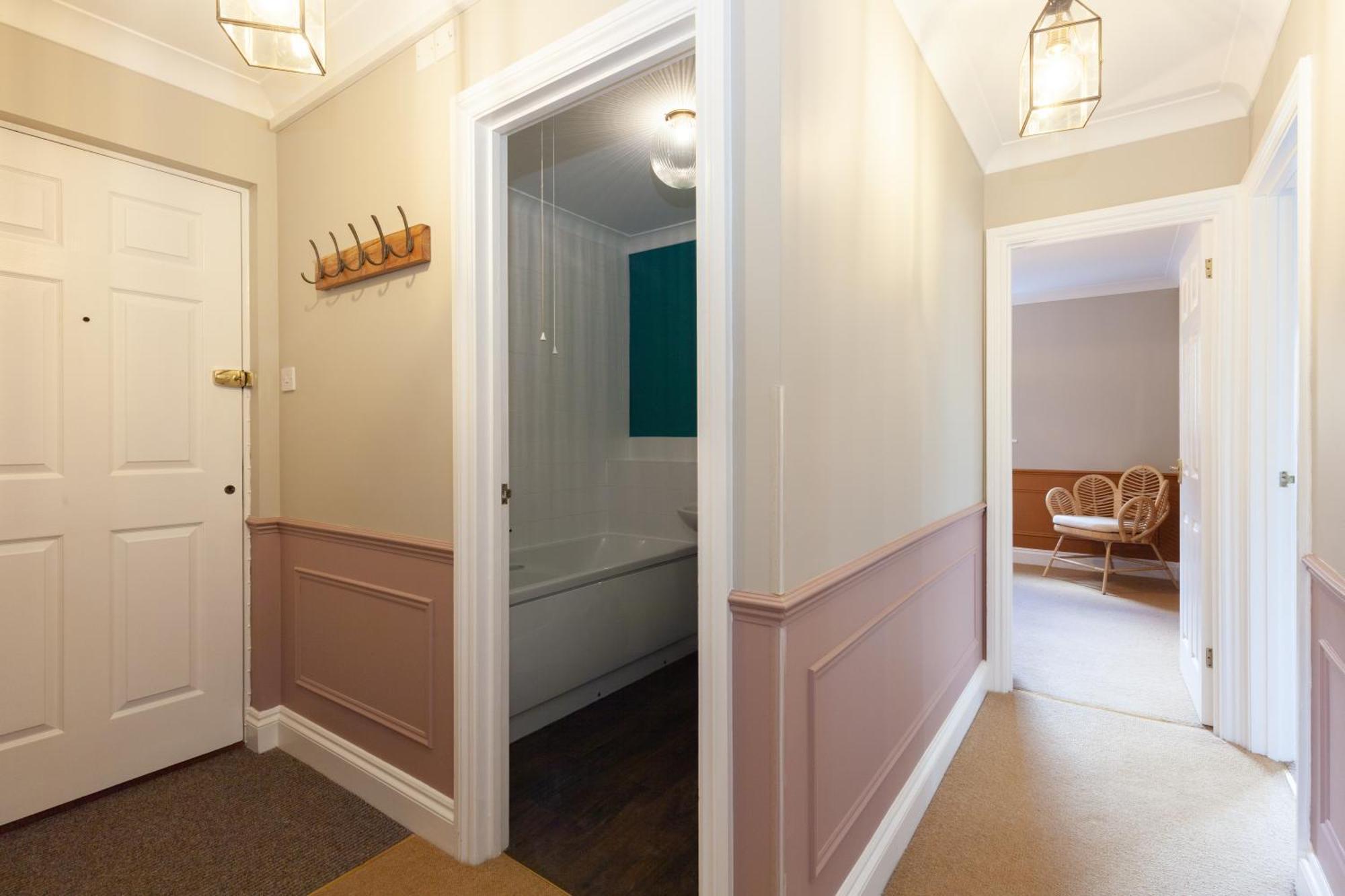 A Gem Nestled In The Heart Of Oxford With Parking! Apartamento Exterior foto