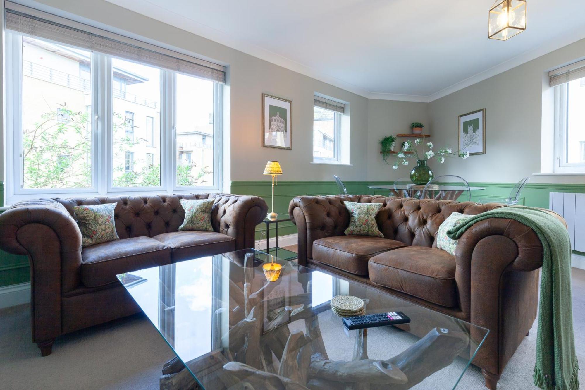 A Gem Nestled In The Heart Of Oxford With Parking! Apartamento Exterior foto