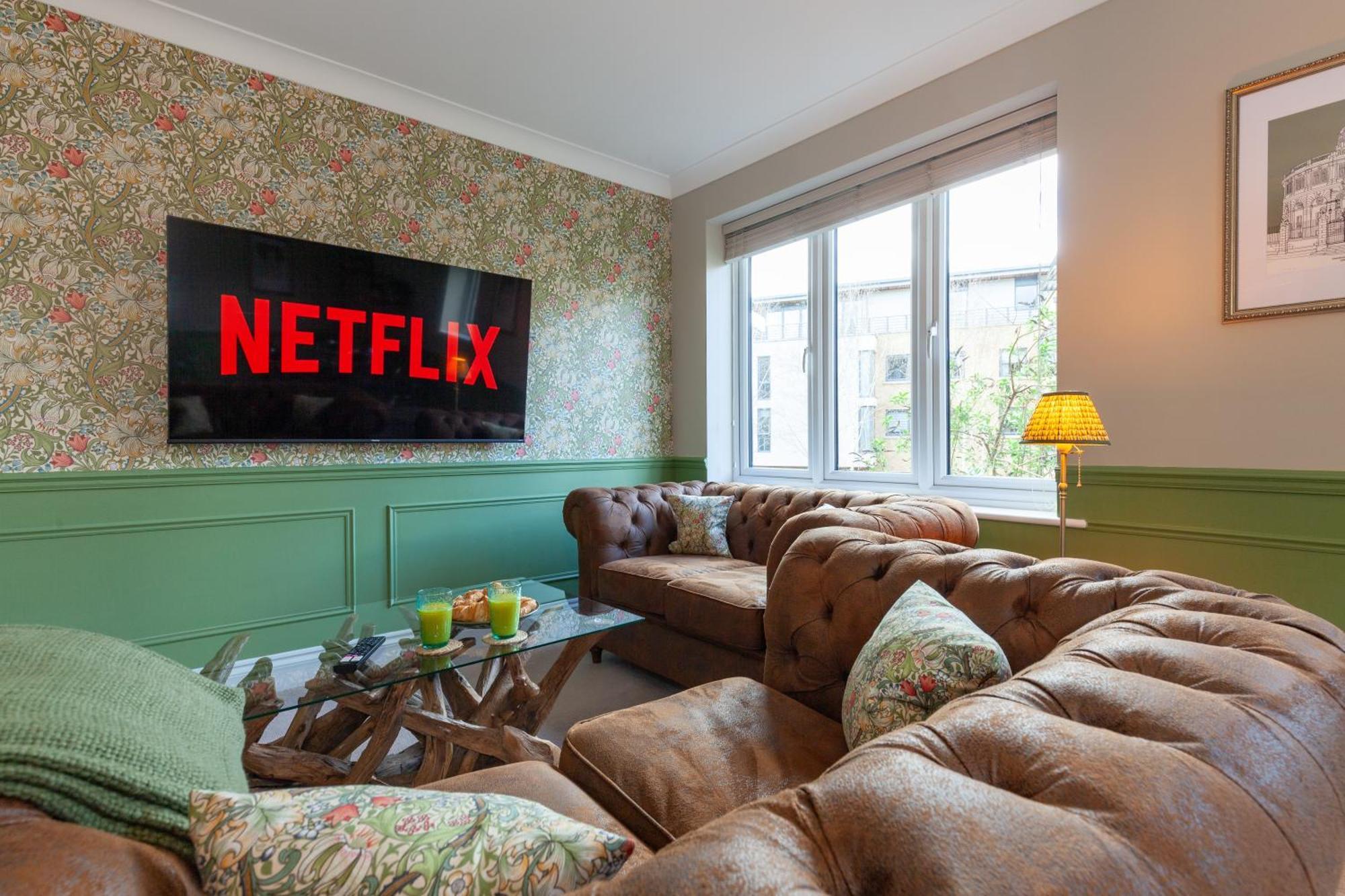 A Gem Nestled In The Heart Of Oxford With Parking! Apartamento Exterior foto