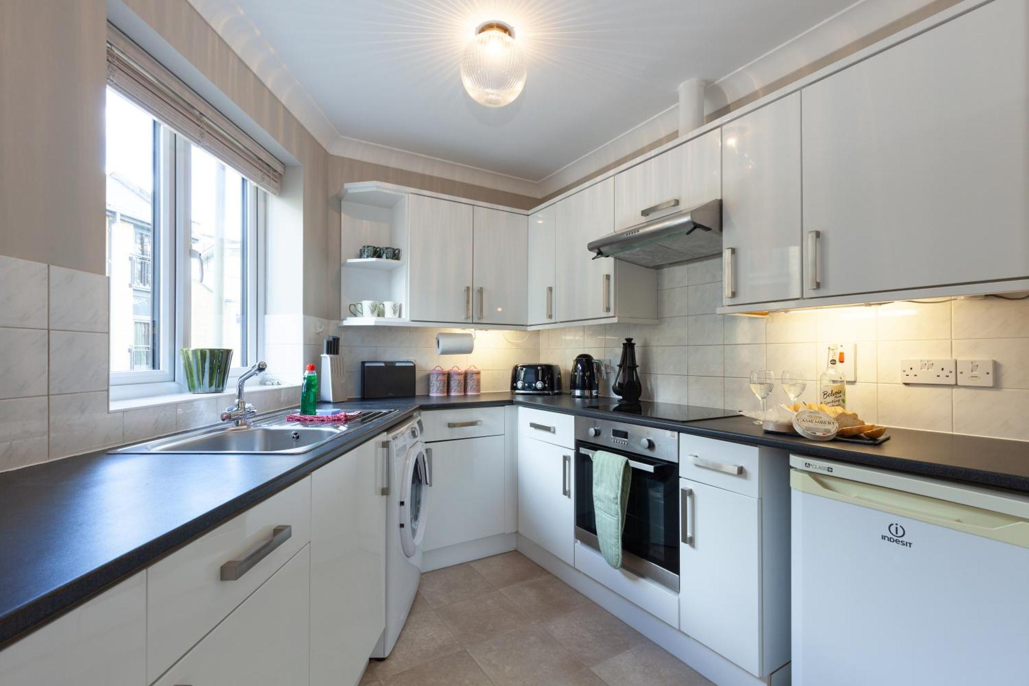 A Gem Nestled In The Heart Of Oxford With Parking! Apartamento Exterior foto