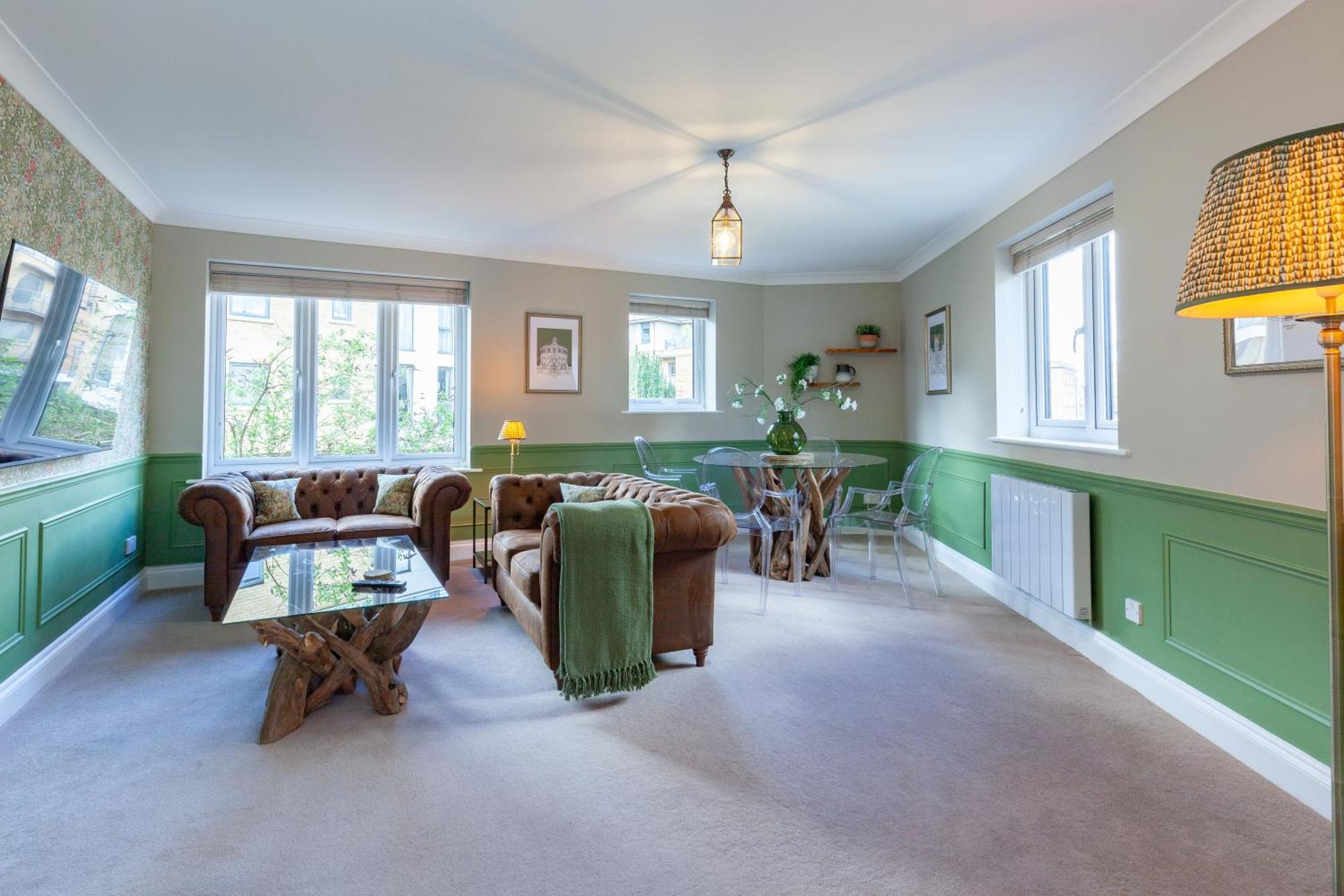 A Gem Nestled In The Heart Of Oxford With Parking! Apartamento Exterior foto