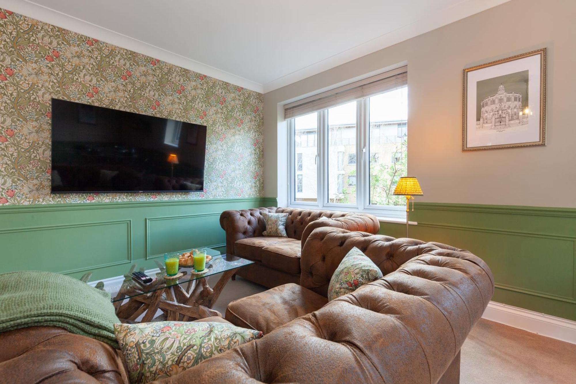 A Gem Nestled In The Heart Of Oxford With Parking! Apartamento Exterior foto