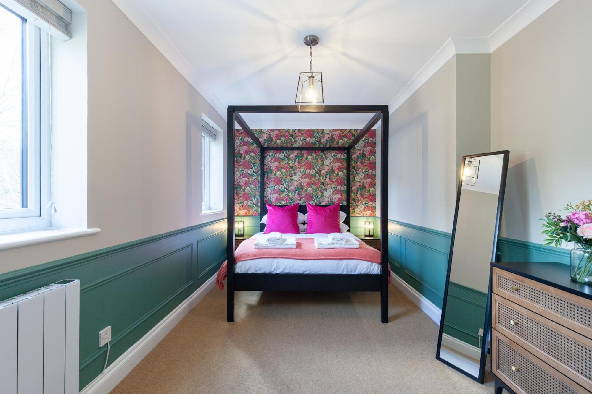 A Gem Nestled In The Heart Of Oxford With Parking! Apartamento Exterior foto